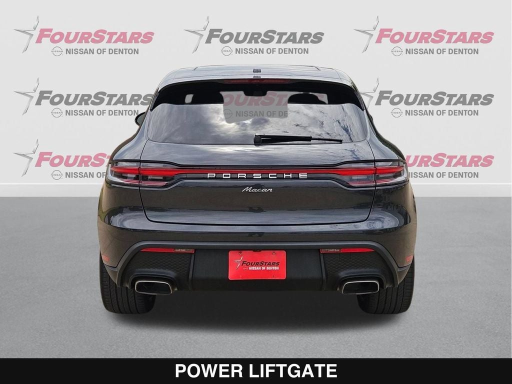 2022 Porsche Macan Base