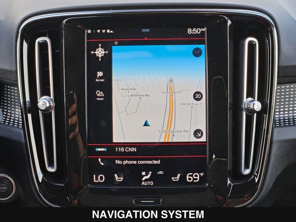 2022 Volvo XC40 R-Design