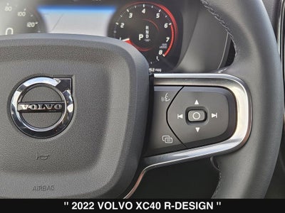 2022 Volvo XC40 R-Design