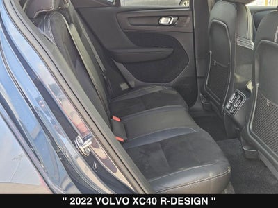 2022 Volvo XC40 R-Design