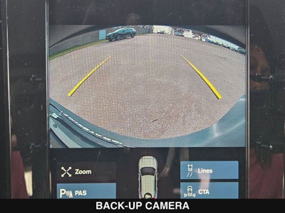 2022 Volvo XC40 R-Design