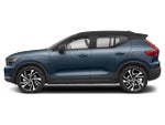 2022 Volvo XC40 R-Design
