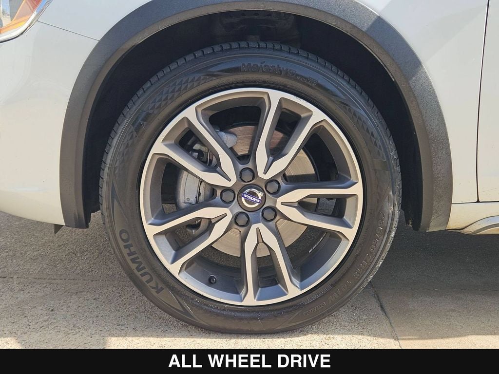 2018 Volvo V60 Cross Country T5