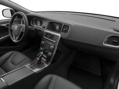 2018 Volvo V60 Cross Country T5