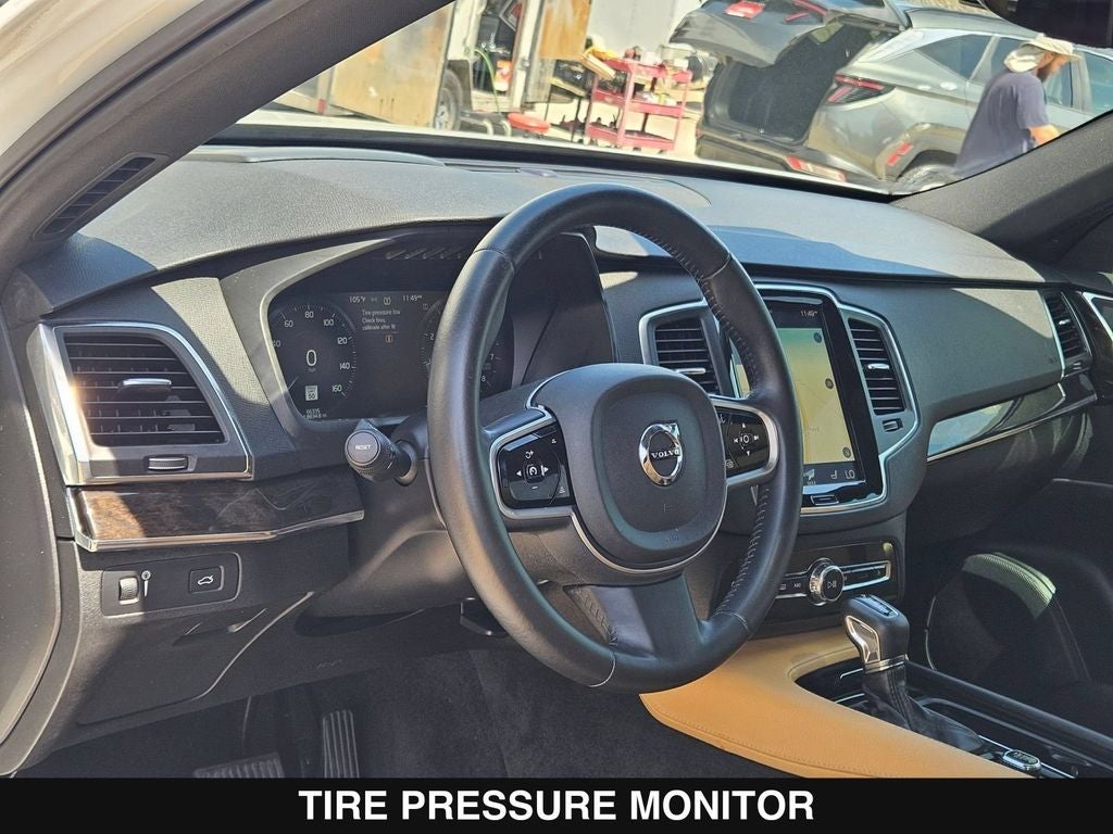 2018 Volvo XC90 T6 Momentum