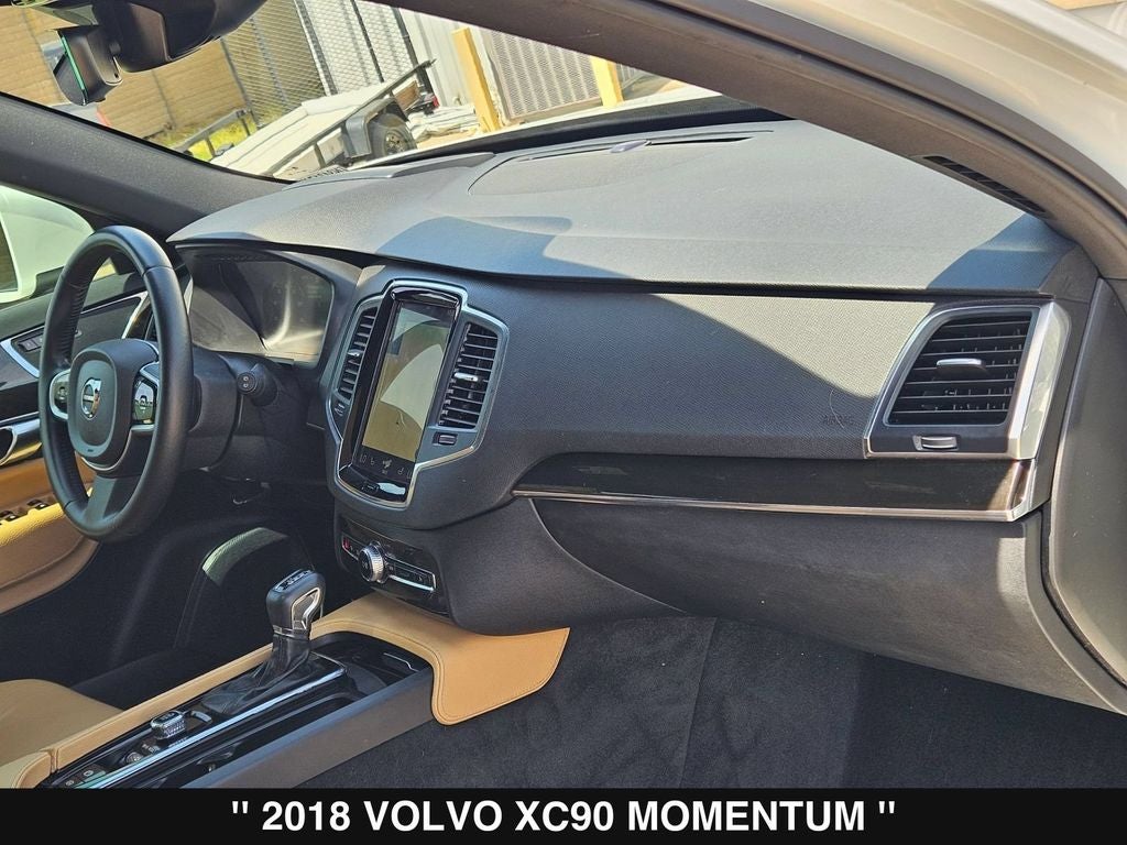 2018 Volvo XC90 T6 Momentum