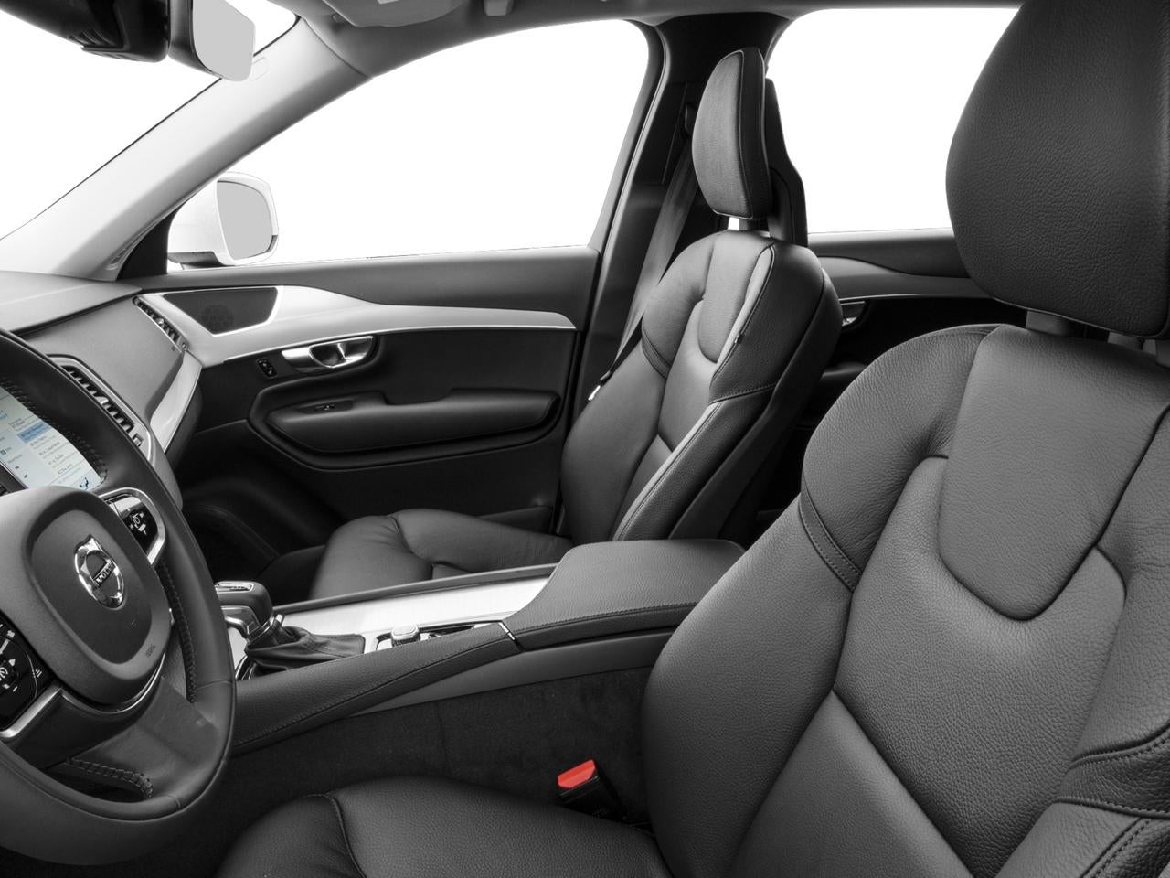 2018 Volvo XC90 T6 Momentum