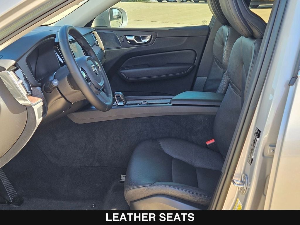 2023 Volvo XC60 B5 Plus Bright Theme