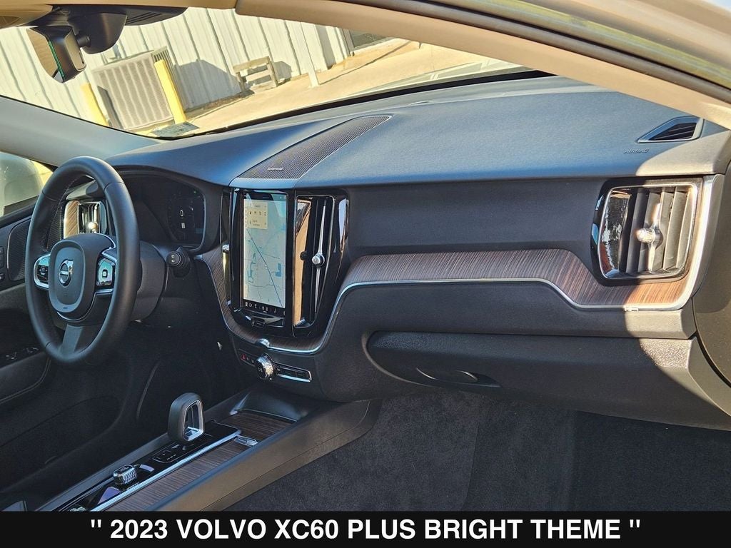 2023 Volvo XC60 B5 Plus Bright Theme