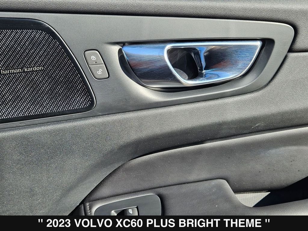 2023 Volvo XC60 B5 Plus Bright Theme